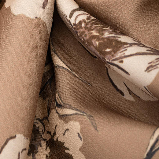 （群内秒杀价）【顺滑飘逸 半身裙】复古显瘦半身裙，有里衬不透光，斜纹缎面料，不易皱~裙身淡雅有光泽感，自然随意有奢华感，柔和亲肤 商品图4