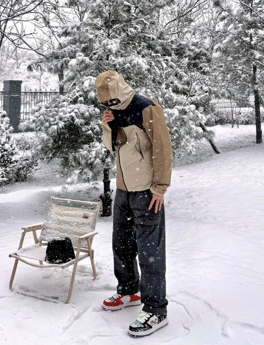 MG34- 始祖鸟 LW拼接款 冲锋衣（MG） 商品图4