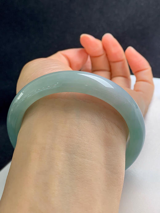 620671，59.6圈口，糯化油青正圈平安镯，底子胶润 商品图5