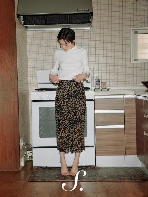 shyshystill/shy202411018/轻薄飘逸自由感豹纹纱质直筒半裙 商品图1