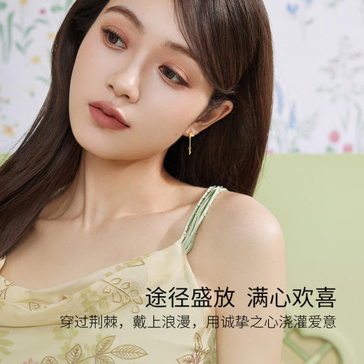 周六福黄金耳钉女计价足金梦蝶耳饰安妮的花园系列节日礼物 商品图3