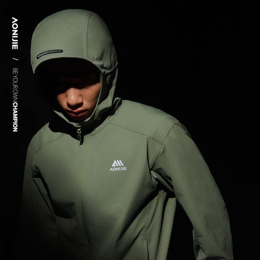 奥尼捷连帽户外运动夹克防泼水防风耐磨运动夹克透气舒适男士夹克 商品图3