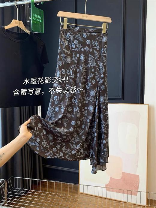 直发【JS3692816】蓝花楹半裙~设计感芙蓉麻水墨蓝紫调碎花鱼尾半身裙 商品图6