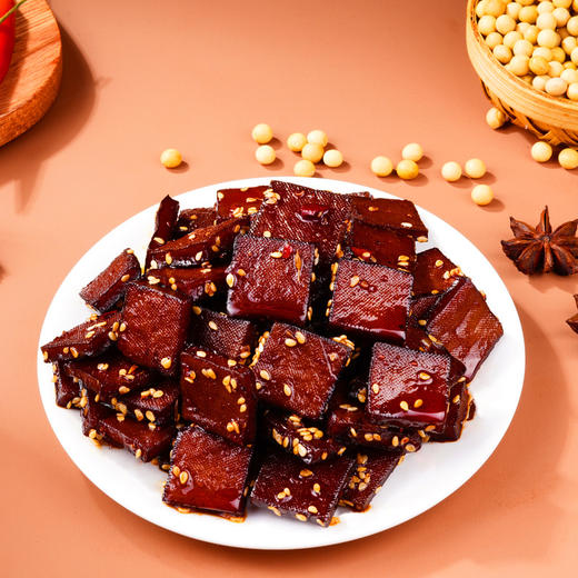 19.9到手5大袋【情儿格格 湖南平江风味酱干】，豆香醇香鲜爽，口感劲道不柴不绵软，嫩滑老练嚼头刚刚好🔥 ✅精选优质黄豆，佐以多种香料，传统酱卤技艺慢火熬制，每片酱干都饱含匠心 商品图12