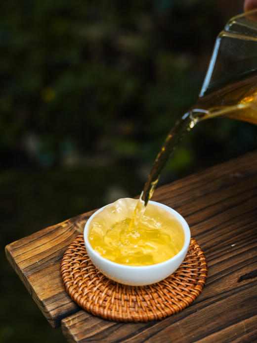 8月6日中午12点【高端款--天门山单株龙珠】宣哥豪情防漏，2022年天门山头春挑采5棵树 宣哥亲上山挑选，只选天门山最优地块，300克/罐，拍5罐发6罐 商品图5