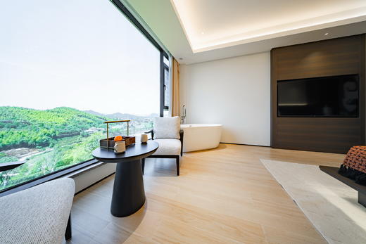 小红书|￥699起/连住2晚，竹海茶田间【安吉九翠湾景澜度假酒店】享听竹房+早餐+欢迎水果、伴手礼，茶山温泉、鱼塘垂钓等体验 商品图2