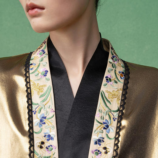 【林栖设计小店】生活在左金缎外套绣花对襟新中式2025秋季新品上衣女1953082 商品图4