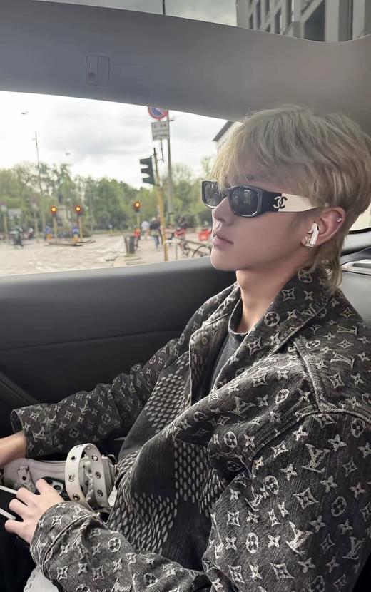 香奈儿 CH5525 熊猫色来咯 原版高品质偏光片 直呼泰酷辣 休闲墨镜（ZT*JH） 商品图6