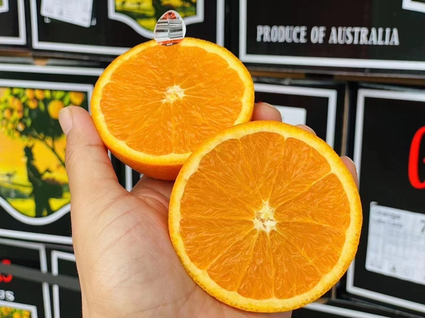 澳橙🍊 口感精选！橙味浓郁，微酸，果肉细腻无渣。补充维C，好吃还好喝🍹