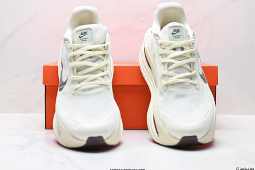 耐克NIKE PREMIUM厚底减震防滑休闲运动跑步鞋HM5973-100男女鞋 商品图2