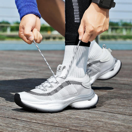 热卖中！！建议拍大一码！【奥特莱斯线下专柜有售】简届扶摇爆米花缓震运动老爹鞋（男女同款） 商品图9