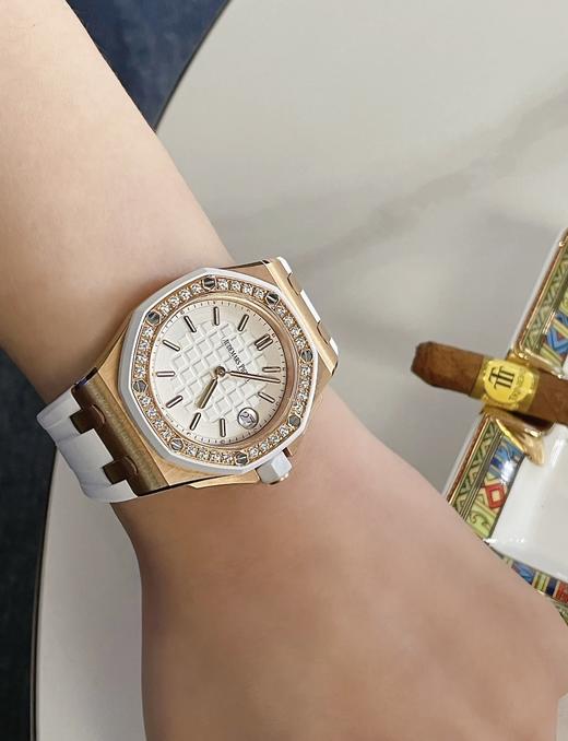 爱彼AP67540皇家橡树离岸系列37mm石英女表（ZT*SH） 商品图11