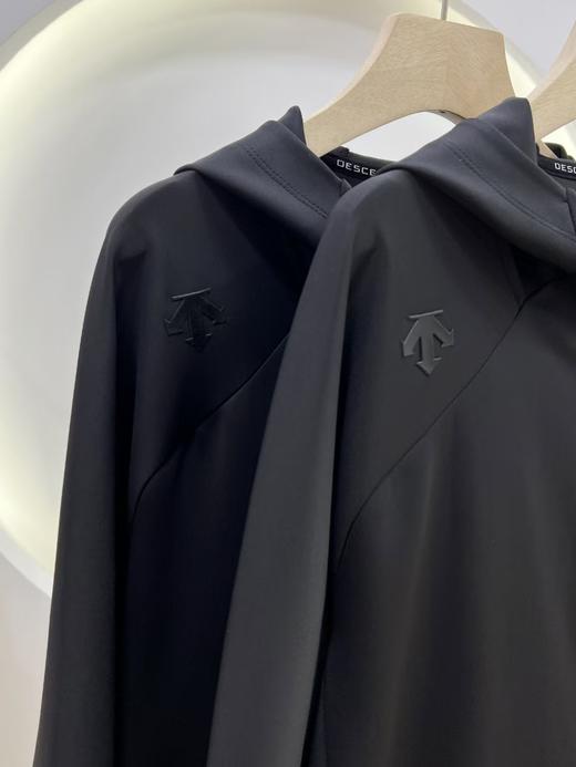 点此购买 迪桑特TRIATHLON系列春秋季男士连帽拉链外套 qk 326282 商品图9