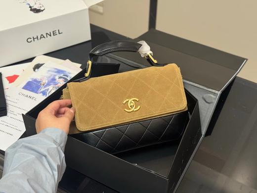 D080651可以斜挎也可以单肩背噢黑金口盖公文包 商品图2