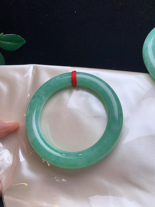 620677，56满果绿圆条，整圈带绿底，清新干净，底妆均匀 商品图4