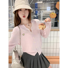 <曾小咸推荐>爱心刺绣V领针织开衫上衣