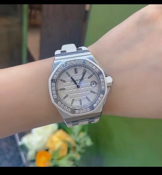 爱彼AP67540皇家橡树离岸系列37mm石英女表（ZT*SH） 商品图9