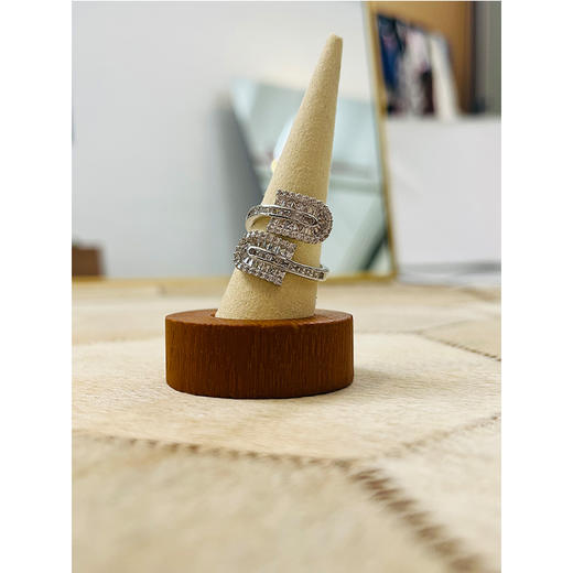 《可可挚爱杂物记》 双C叠戴戒指|错落组合 别针开口戒指|刚柔并济 冰晶繁花戒指|灵动优雅 水晶点缀 均码7号【非质量问题不退，谢谢理解】 商品图6