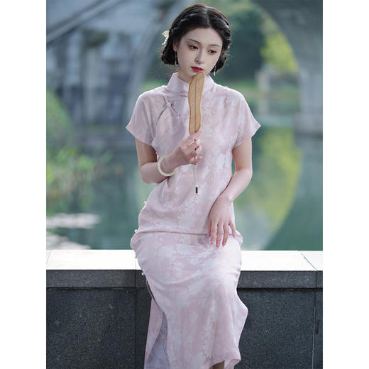 LSBB3901全开襟一片式粉色人丝提花旗袍2025年夏季复古国风曳地年轻款少女 商品图1