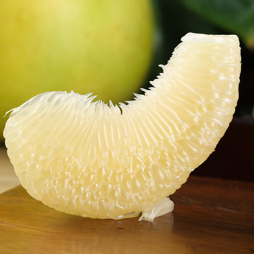 【西双版纳丑柚】表皮比较丑 但果肉香甜多汁 傣柚品种 柚香浓郁 果粒饱满晶莹 果肉细腻 味道清新 4种规格任选 商品图0