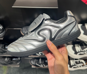 ANTA SV王一博生日款低帮生活休闲鞋简约百搭耐磨透气122548010VS