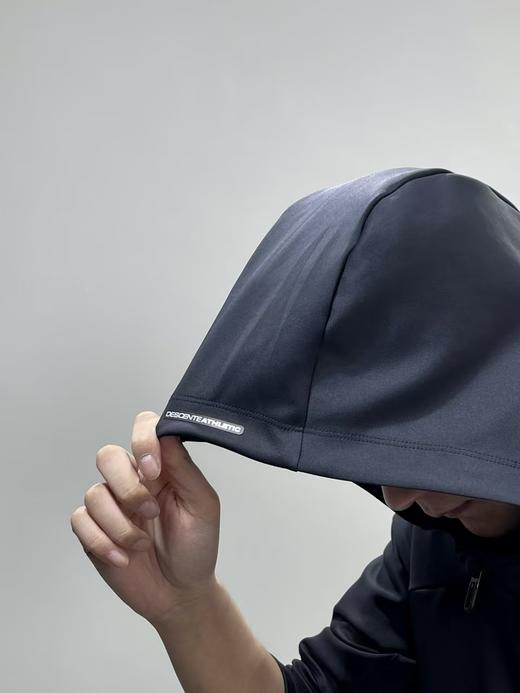 点此购买 迪桑特TRIATHLON系列春秋季男士连帽拉链外套 qk 326282 商品图7