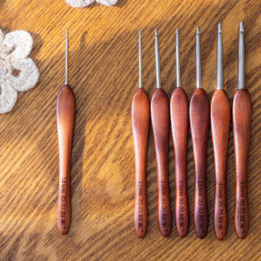 苏苏姐家血檀木柄钩针手工编织工具不锈钢毛衣钩材料包毛线团针 商品图0