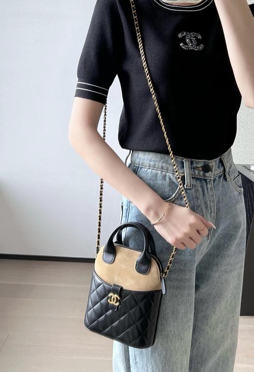 香奈儿 25A手工坊 竖款贝壳包 麂皮棕拼黑色（LZ） 商品图9