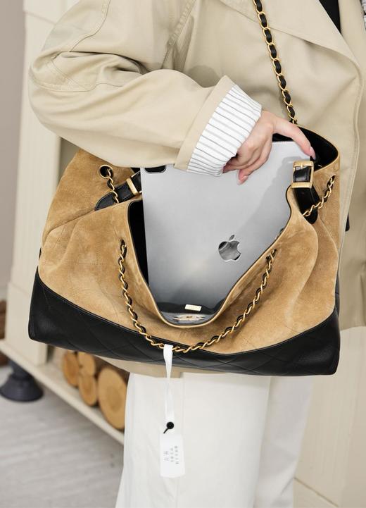 香奈儿  25A 高级手工坊 麂皮购物袋 大号（LZ） 商品图3