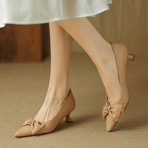 【预售5天】软羊皮真皮红色小跟高跟鞋，红色蝴蝶结尖头单鞋YF&d6096 商品图0