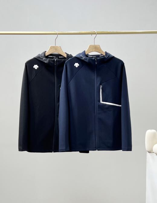 点此购买 迪桑特春秋季男士拉链连帽外套 37 326288 商品图0