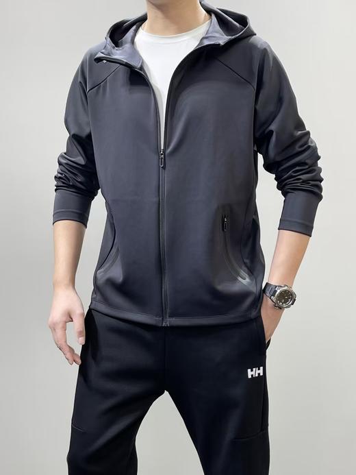 点此购买 迪桑特TRIATHLON系列春秋季男士连帽拉链外套 qk 326282 商品图3