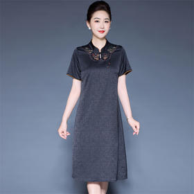 GYYty8608国风妈妈高级感夏季仿真丝连衣裙女2025新款洋气中式缎面刺绣裙子