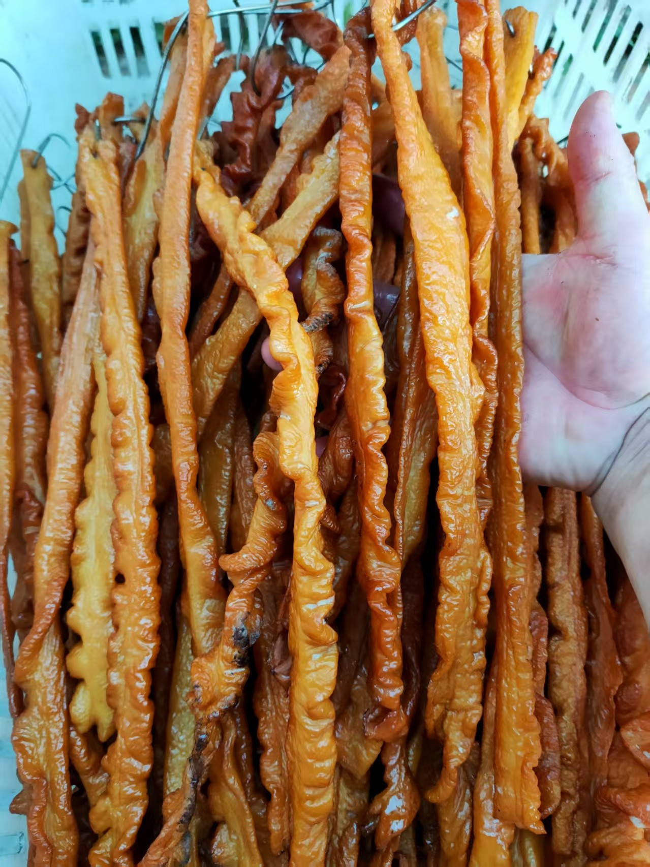 自家熏的腊肥肠，1份1斤