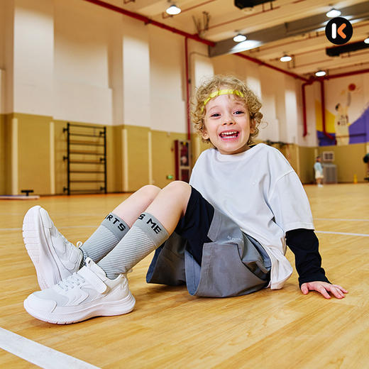 卡特兔儿童运动鞋2025秋季新品幼儿园小白鞋防滑耐磨透气跑步鞋 商品图1