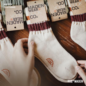【88会员节专属赠品】马登Retro条纹拼色袜