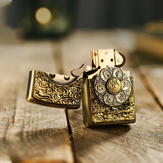 331131932204B Zippo 【新年好礼】正版打火机限定礼盒装潮玩贴章云纹六字真言送男友 商品图4