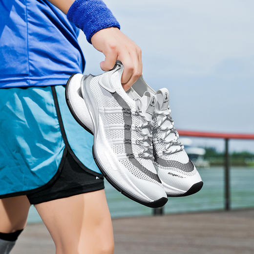 热卖中！！建议拍大一码！【奥特莱斯线下专柜有售】简届扶摇爆米花缓震运动老爹鞋（男女同款） 商品图5