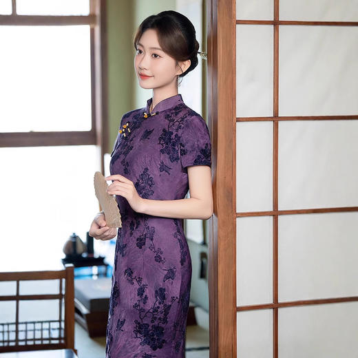 2025春款复古传统简约大气长款旗袍大码修身时尚宴会走秀旗袍 商品图1