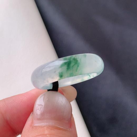 飘绿翡翠指环 商品图3