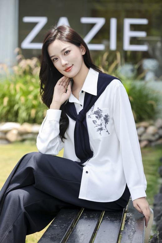 现货 臣禾	【艺术家两件套】针织披肩+印花衬衫套装	JZ253040175 商品图2