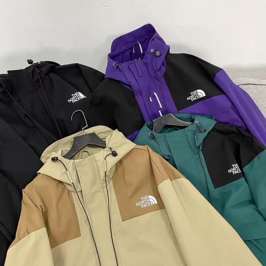 D080633双色拼接冲锋衣外套情侣款 商品图2