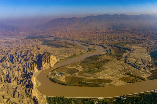 《大漠熔金·塞上幻镜》 甘·宁·蒙10天深度摄旅｜腾格里沙漠穿越·黄河石林·66号公路·乌兰湖→肺·心·肝、水墨丹霞景区 商品图7