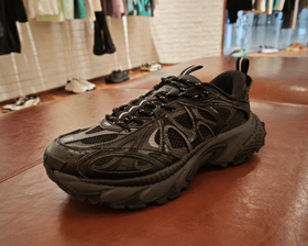 安踏户外徒步鞋男子防滑越野鞋网面透气112538807VS