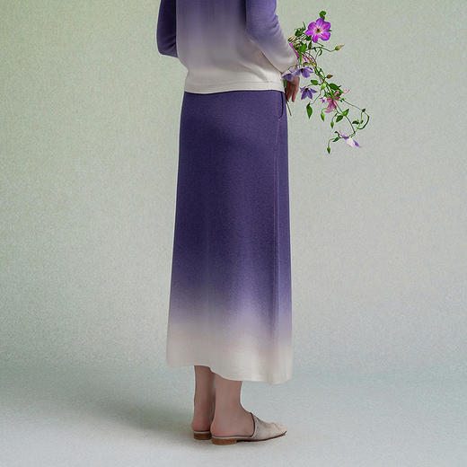 【林栖设计小店】生活在左渐变毛织半身裙度假修身气质层次2025早秋新款多色裙子女1953272 商品图3