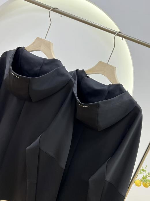 点此购买 迪桑特TRIATHLON系列春秋季男士连帽拉链外套 qk 326282 商品图10