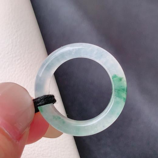 飘绿翡翠指环 商品图4