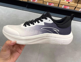 安踏神行Lite运动跑步综训鞋休闲鞋男子透气健步鞋112537761R