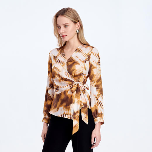 EITIE爱特爱茶歇随性慵懒小上衣8313010 商品图2