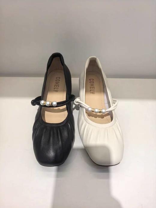 【云粉节】BF楼康莉2025秋季新款复古粗高跟玛丽珍鞋女真皮浅口单鞋KYQ55308  吊牌价1080 活动价599 商品图1